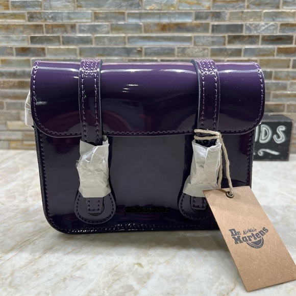 DR. MARTENS PATENT LEATHER CROSSBODY BAG
BLACKCURRANT - Picture 5 of 15